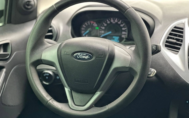 imagem-https://www.socarrao.com.br/sc-vehicle-images-prod/905559/1773751661349-4e7c0f472c444ae29f1dedfeba881f92_1773751614971.jpeg