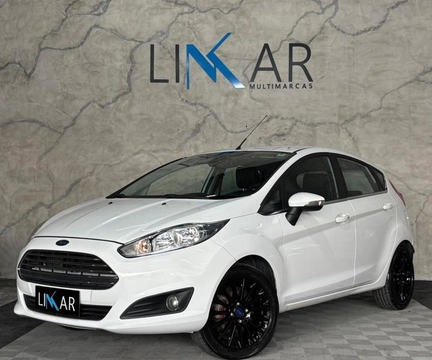 Ford Fiesta 2017 Branco — foto 1 de 3