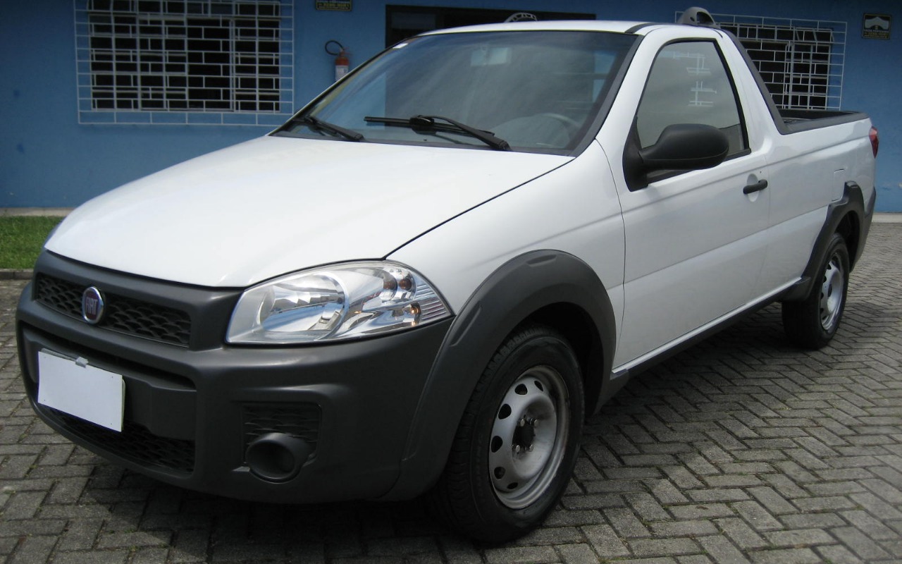 Fiat Strada 2016 Branco — foto 1 de 3