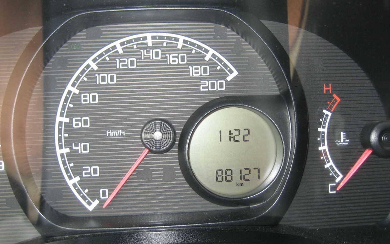 imagem-https://www.socarrao.com.br/sc-vehicle-images-prod/905649/1772825086530-SU1HXzE3NjkuSlBH.JPG