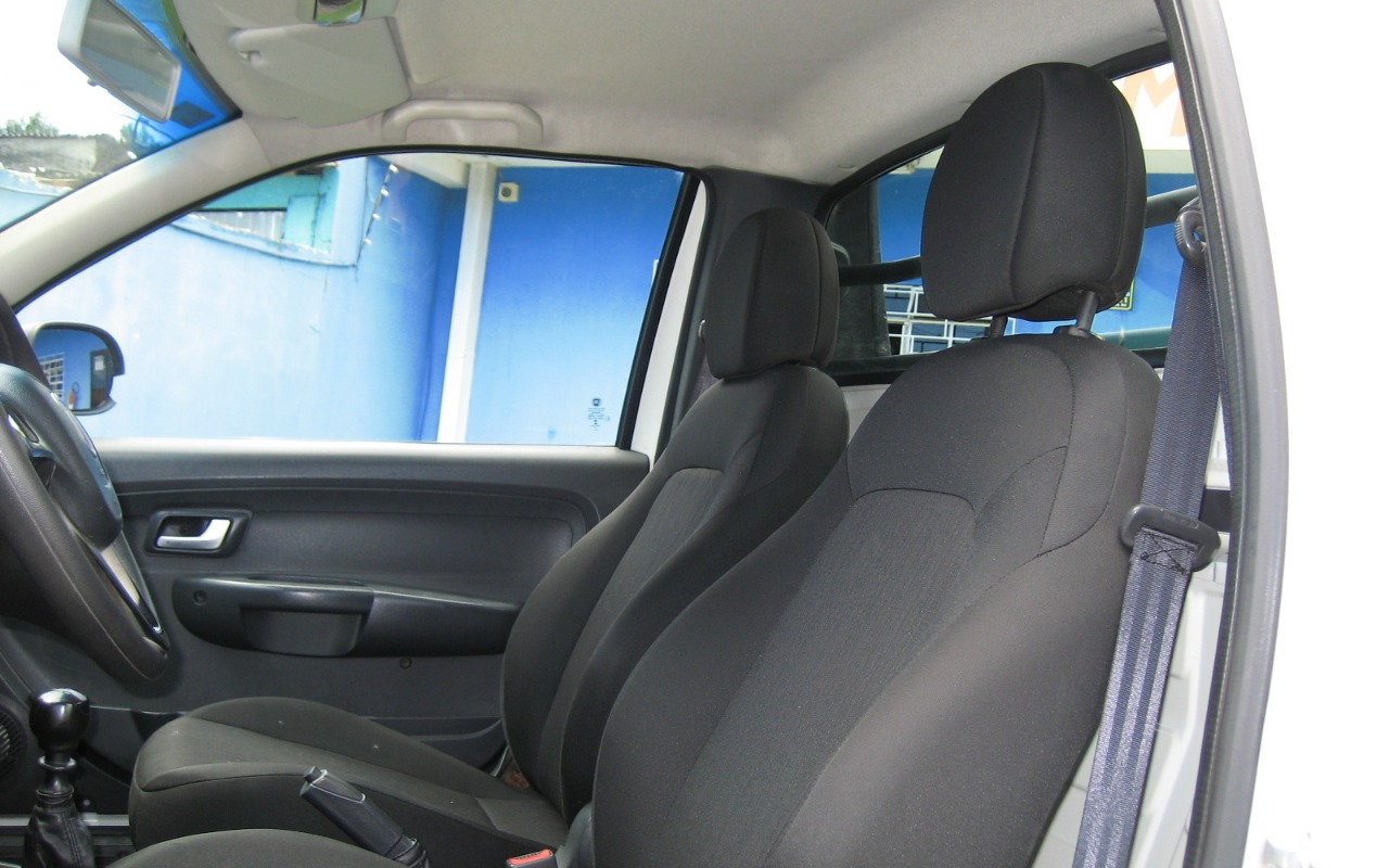 imagem-https://www.socarrao.com.br/sc-vehicle-images-prod/905649/1772825086865-SU1HXzE3NTguSlBH.JPG