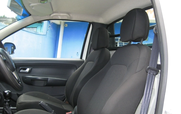 imagem-https://www.socarrao.com.br/sc-vehicle-images-prod/905649/1772825086865-SU1HXzE3NTguSlBH.JPG