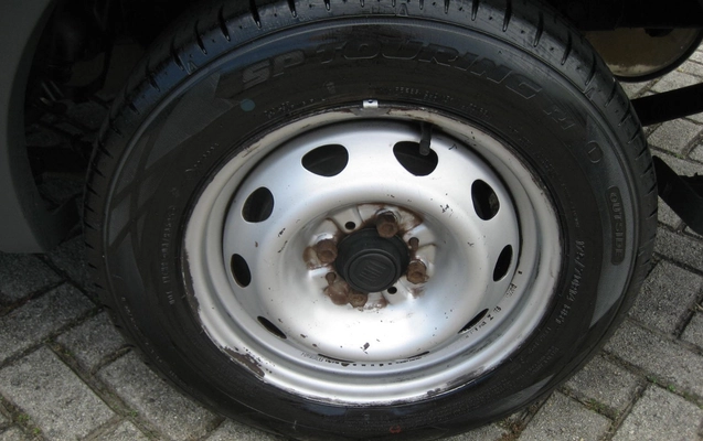 imagem-https://www.socarrao.com.br/sc-vehicle-images-prod/905649/1772825087503-SU1HXzE3NjMuSlBH.JPG