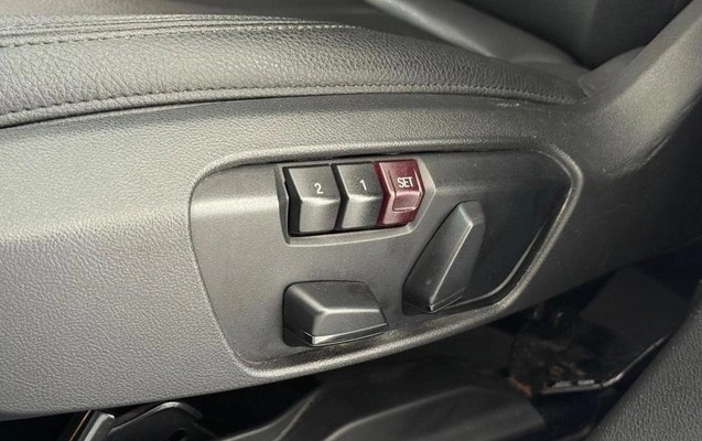 imagem-https://www.socarrao.com.br/sc-vehicle-images-prod/905744/1786655219823-7871375_12_B_f33ea37ba1.jpeg