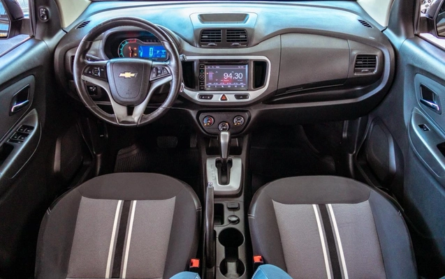imagem-https://www.socarrao.com.br/sc-vehicle-images-prod/905775/1772827465970-rPa23jevMcdsAY92WPwIdamGXTEtLEyj.jpg