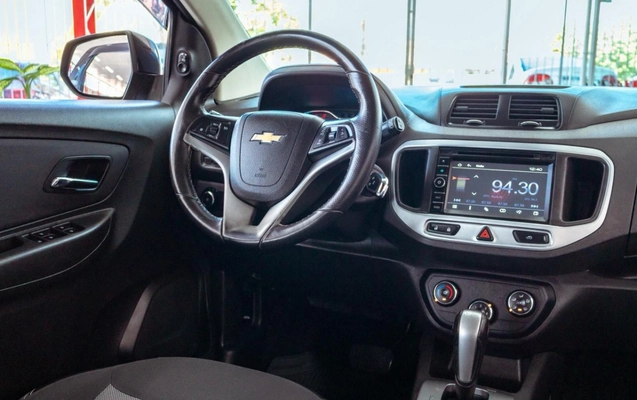 imagem-https://www.socarrao.com.br/sc-vehicle-images-prod/905775/1772827465971-BzMIqKCvPnedlOAoToPR7TmyRPR8X6OC.jpg