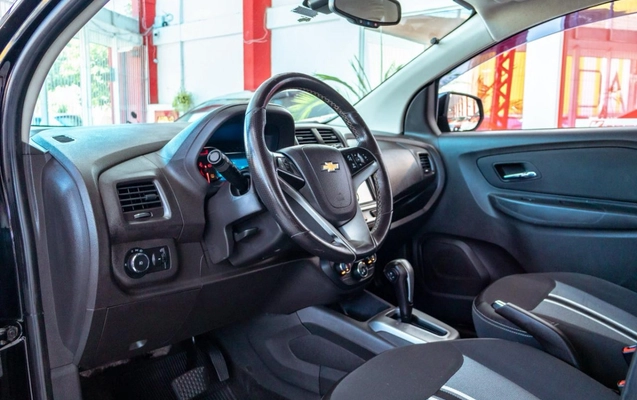 imagem-https://www.socarrao.com.br/sc-vehicle-images-prod/905775/1772827465972-bvvYzKLxIRIT7BiJhwquZerHZd6Dodfd.jpg