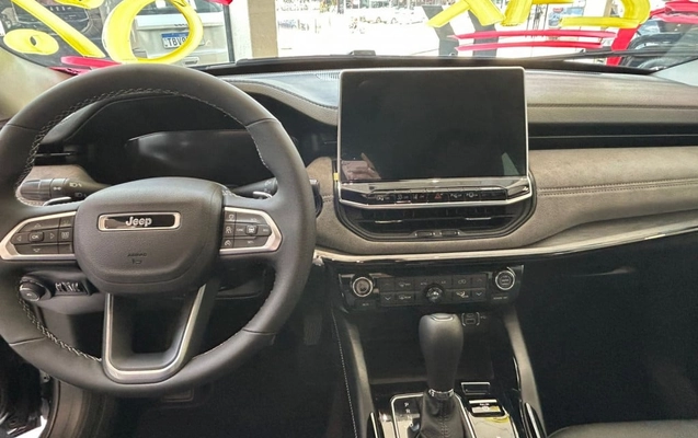 imagem-https://www.socarrao.com.br/sc-vehicle-images-prod/905991/1773250397802-vehicle_image_1771612055_5a4802963d498bdb916cf7a84f5dc50b.jpeg