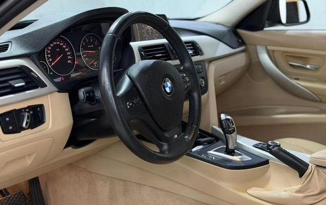 imagem-https://www.socarrao.com.br/sc-vehicle-images-prod/906097/1774013031679-7872475_3_B_b638b93d90.jpeg