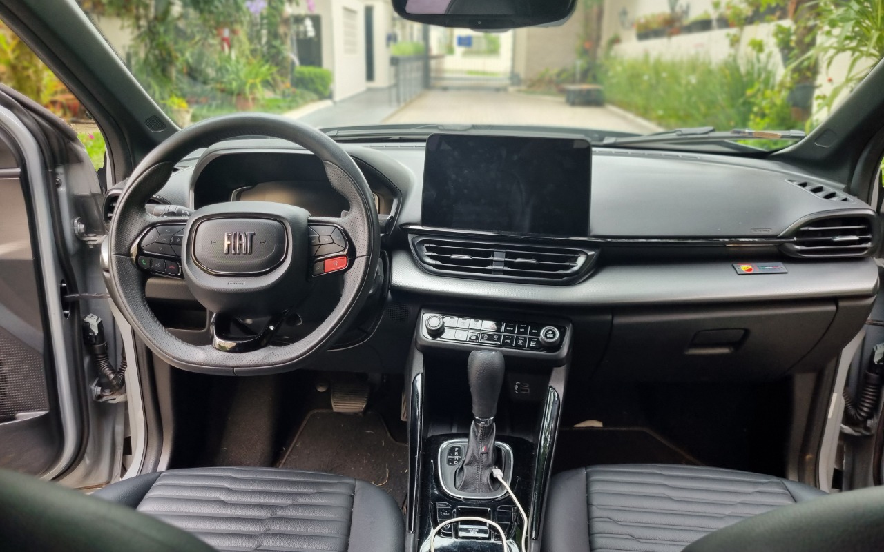 imagem-https://www.socarrao.com.br/sc-vehicle-images-prod/907308/1772889133316-MjAyNjAxMTJfMTQwODAxLmpwZw.jpg