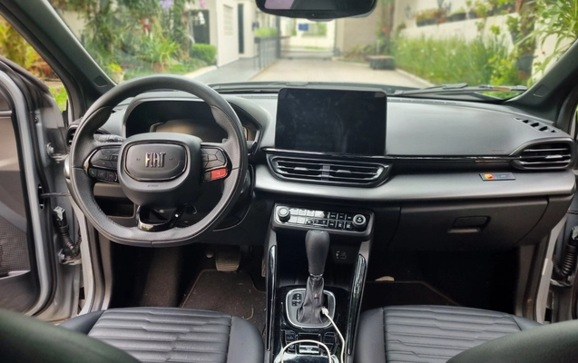 imagem-https://www.socarrao.com.br/sc-vehicle-images-prod/907308/1772889133316-MjAyNjAxMTJfMTQwODAxLmpwZw.jpg