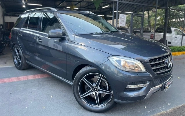 imagem-https://www.socarrao.com.br/sc-vehicle-images-prod/907408/1774209885251-640_480_mercedes-benz-classe-ml-ml-350-sport-4matic-3-0-bluetec-14-14-9283c1-1.jpg