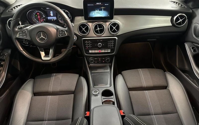 imagem-https://www.socarrao.com.br/sc-vehicle-images-prod/907418/1787603389563-7574266_13_B_da32b6c628.jpeg