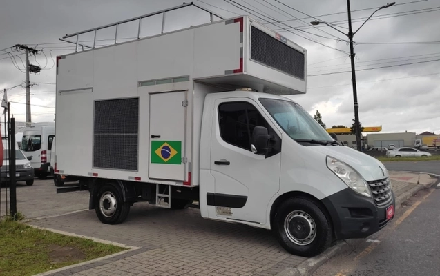 imagem-https://www.socarrao.com.br/sc-vehicle-images-prod/907472/1772890329983-oNNPsATTWvNUJZWhi9xt5r5r6gASTzQ8.jpg