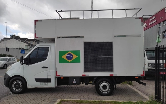 imagem-https://www.socarrao.com.br/sc-vehicle-images-prod/907472/1772890329990-7hAxKQ76j9sngF4rQSL3LdwP7DBxSzOa.jpg