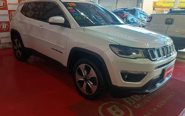 imagem-https://www.socarrao.com.br/sc-vehicle-images-prod/907682/1789502945904-7868256_0_B_c24a2c9257.jpeg