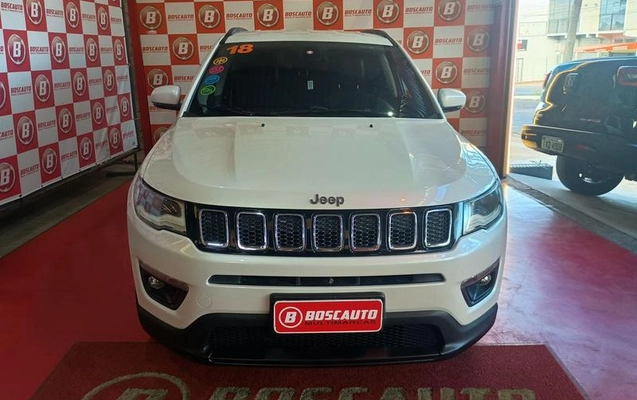 imagem-https://www.socarrao.com.br/sc-vehicle-images-prod/907682/1789502945905-7868256_0_B_11f5978e9c.jpeg