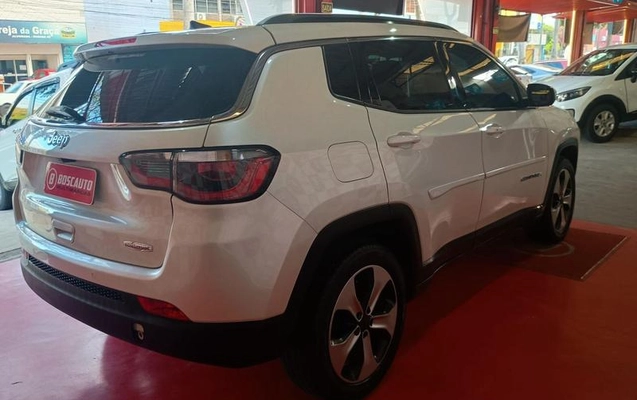 imagem-https://www.socarrao.com.br/sc-vehicle-images-prod/907682/1789502945905-7868256_0_B_829c6a90f7.jpeg