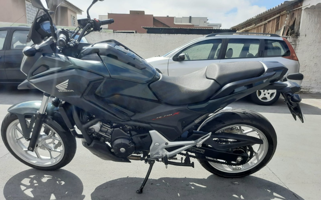imagem-https://www.socarrao.com.br/sc-vehicle-images-prod/907737/1773331418041-NS5qcGVn.jpeg