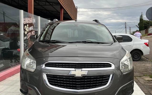 imagem-https://www.socarrao.com.br/sc-vehicle-images-prod/908233/1773066629219-MGIyYzY4ZDItMzg2Zi00Y2M3LWJiNjgtZGEzODdiODYzM2FkLmpwZw.jpg