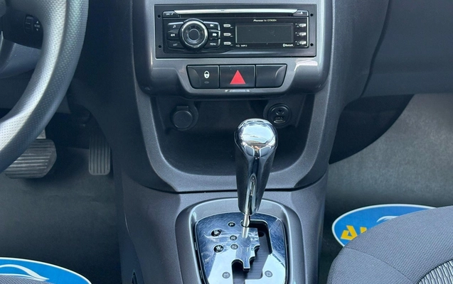 imagem-https://www.socarrao.com.br/sc-vehicle-images-prod/908338/1772901438595-fc9d40864a03451a8b15cc79807ce351_1772901422007.jpg