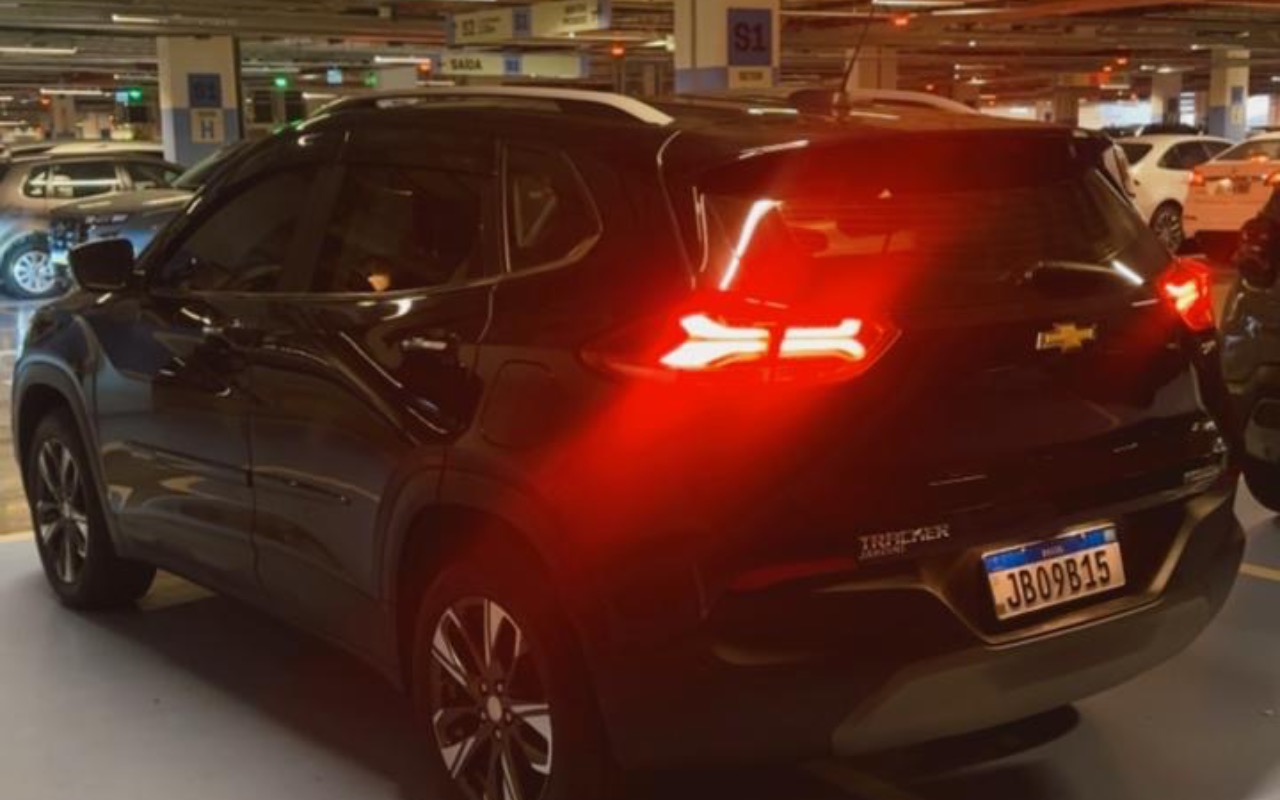 imagem-https://www.socarrao.com.br/sc-vehicle-images-prod/908590/1772912420755-OTQ1MzYzNzgtOTFiNy00NmM1LTg3NzUtMDQ1OGViNTAzYWRiLmpwZWc.jpeg