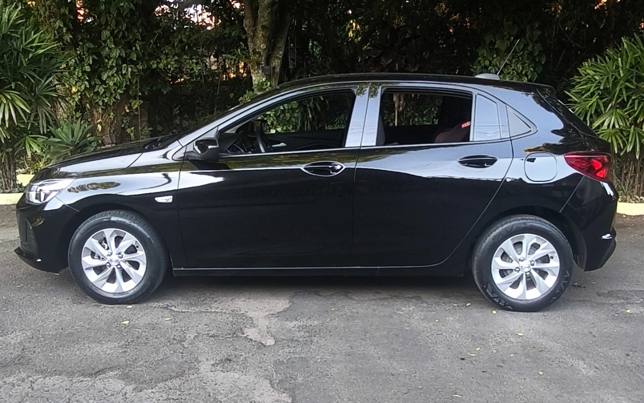 Chevrolet Onix 2023 Preto — foto 1 de 3