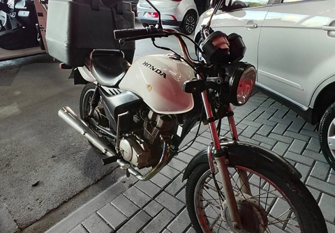 Honda CG 125 CARGO/ CARGO KS/125i CARGO 2010 Branco — foto 1 de 3