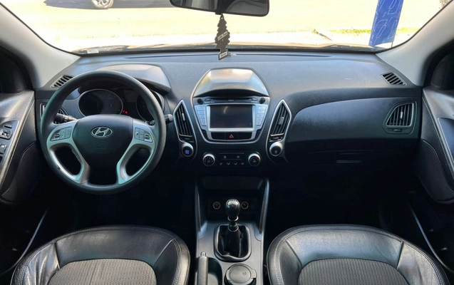 imagem-https://www.socarrao.com.br/sc-vehicle-images-prod/910243/1773056842358-vehicle_image_1773056815_5afc79c978c11e1f77866df13933051f.jpeg