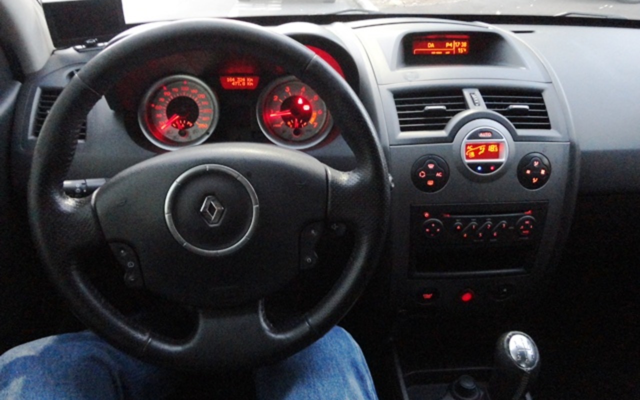 imagem-https://www.socarrao.com.br/sc-vehicle-images-prod/911268/1780405941298-RFNDMDQ2MzkuSlBH.JPG