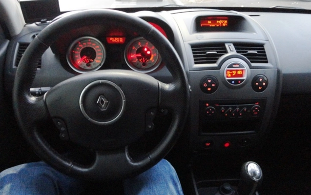 imagem-https://www.socarrao.com.br/sc-vehicle-images-prod/911268/1780405941298-RFNDMDQ2MzkuSlBH.JPG
