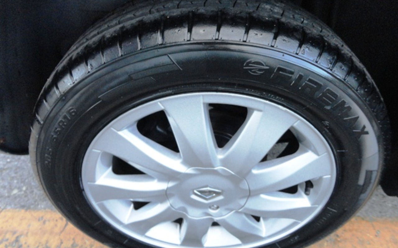 imagem-https://www.socarrao.com.br/sc-vehicle-images-prod/911268/1782505676195-RFNDMDQ3NDQuSlBH.JPG