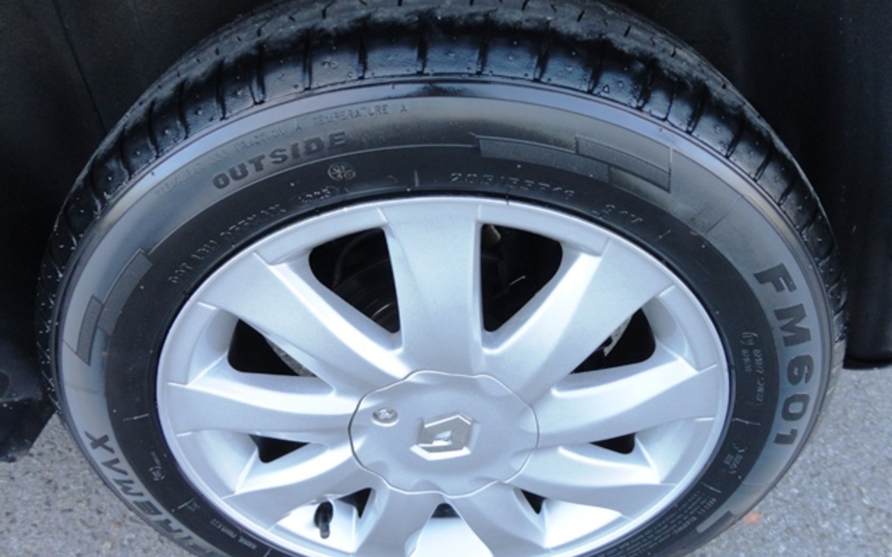 imagem-https://www.socarrao.com.br/sc-vehicle-images-prod/911268/1782505676552-RFNDMDQ3NDguSlBH.JPG