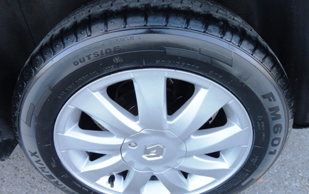 imagem-https://www.socarrao.com.br/sc-vehicle-images-prod/911268/1782505676552-RFNDMDQ3NDguSlBH.JPG