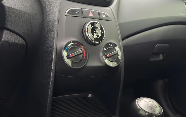 imagem-https://www.socarrao.com.br/sc-vehicle-images-prod/911518/1785855207610-7873461_4_B_2ef6a7f47d.jpeg