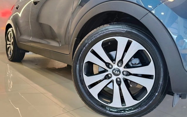 imagem-https://www.socarrao.com.br/sc-vehicle-images-prod/911548/1773059767286-003_3bdb2bdaab26d35e14e5b61899b84106.jpeg