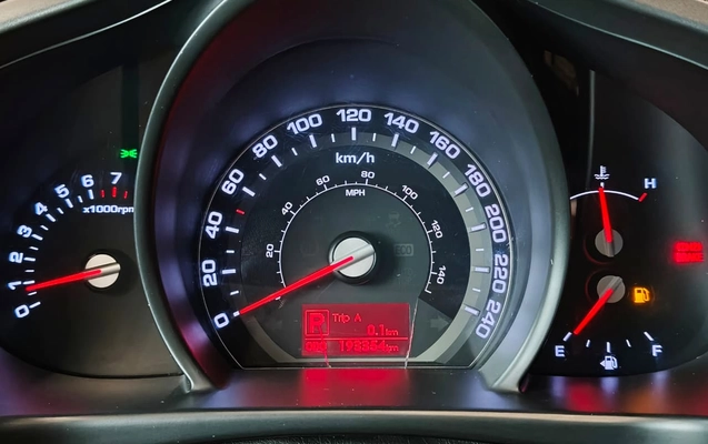 imagem-https://www.socarrao.com.br/sc-vehicle-images-prod/911548/1773059767290-003_ee1c052cb9bdb781fccd054d2ffd9cd7.jpeg
