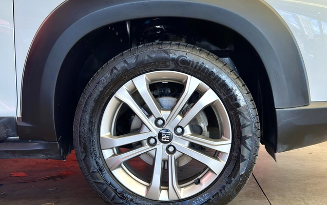 imagem-https://www.socarrao.com.br/sc-vehicle-images-prod/911687/1773061030306-6_054521.jpg