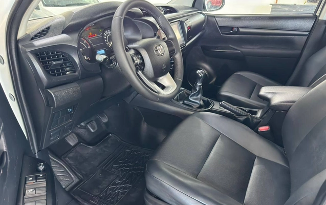 imagem-https://www.socarrao.com.br/sc-vehicle-images-prod/911731/1778668850505-166c8a1e01a342f8bc73b7b3f766a11d_1778668788258.jpeg