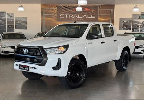 Toyota Hilux 2021 Branco — foto 1 de 3
