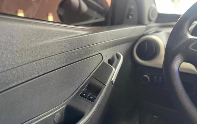 imagem-https://www.socarrao.com.br/sc-vehicle-images-prod/911739/1788467340851-7875536_18_B_c92bcf7e2b.jpeg