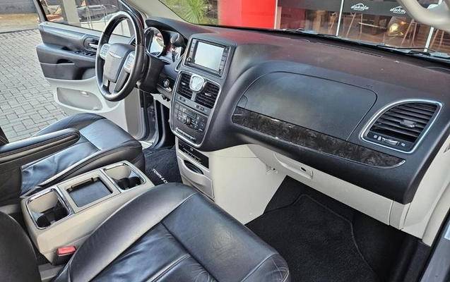 imagem-https://www.socarrao.com.br/sc-vehicle-images-prod/911818/1781802434776-7875722_0_B_d4b4fdffa2.jpeg