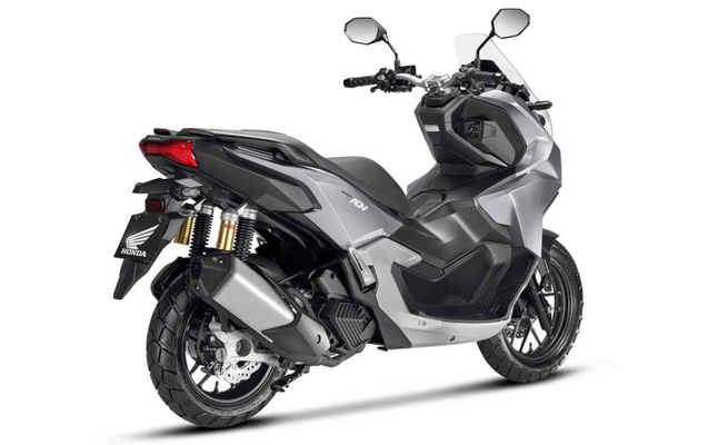 imagem-https://www.socarrao.com.br/sc-vehicle-images-prod/912/1787604932905-app-photos-4k7AvwJQsD6mTlwPBxG8kwk8scZ9uwob.jpg