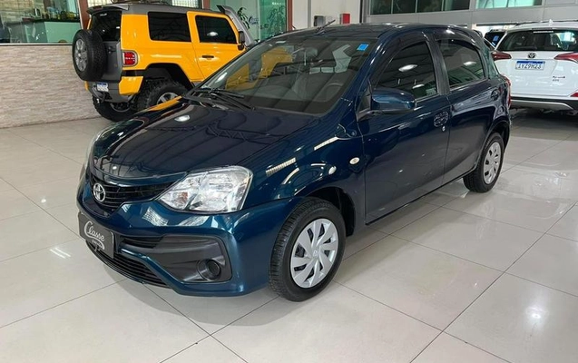 imagem-https://www.socarrao.com.br/sc-vehicle-images-prod/912405/1791469026657-7800251_7_B_b47a56661b.jpeg
