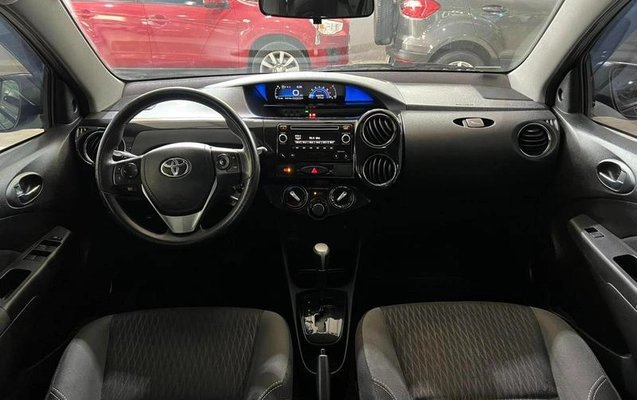 imagem-https://www.socarrao.com.br/sc-vehicle-images-prod/912405/1791469026665-7800251_6_B_b224aa31aa.jpeg