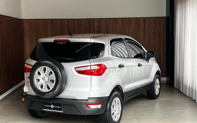imagem-https://www.socarrao.com.br/sc-vehicle-images-prod/912667/1789755889467-f72ba16ec60e4e6eb8f3a941357496f0_1773239889263.jpeg