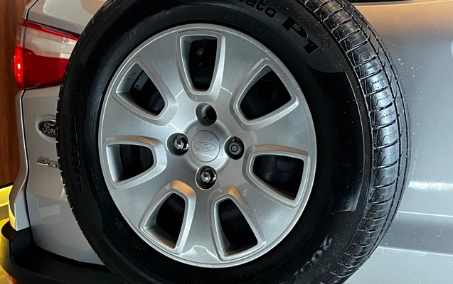 imagem-https://www.socarrao.com.br/sc-vehicle-images-prod/912667/1789755889477-ae62a429eb924cc28e8f5f201989f896_1773239887466.jpeg