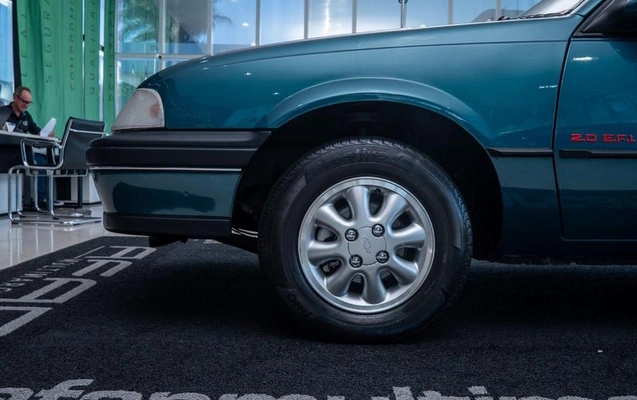 imagem-https://www.socarrao.com.br/sc-vehicle-images-prod/912764/1789475825636-7877489_0_B_b70216315d.jpeg