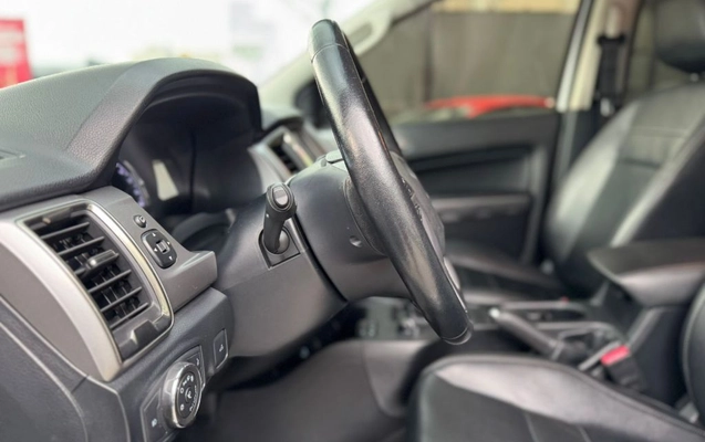 imagem-https://www.socarrao.com.br/sc-vehicle-images-prod/912822/1773081022283-gb-dc02148.jpeg