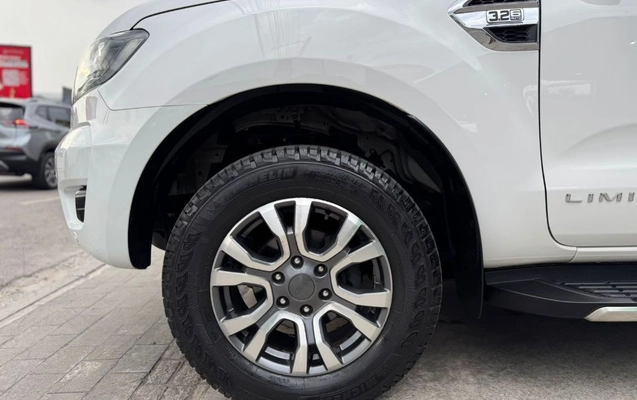 imagem-https://www.socarrao.com.br/sc-vehicle-images-prod/912822/1773081022287-gb-b23b44d.jpeg